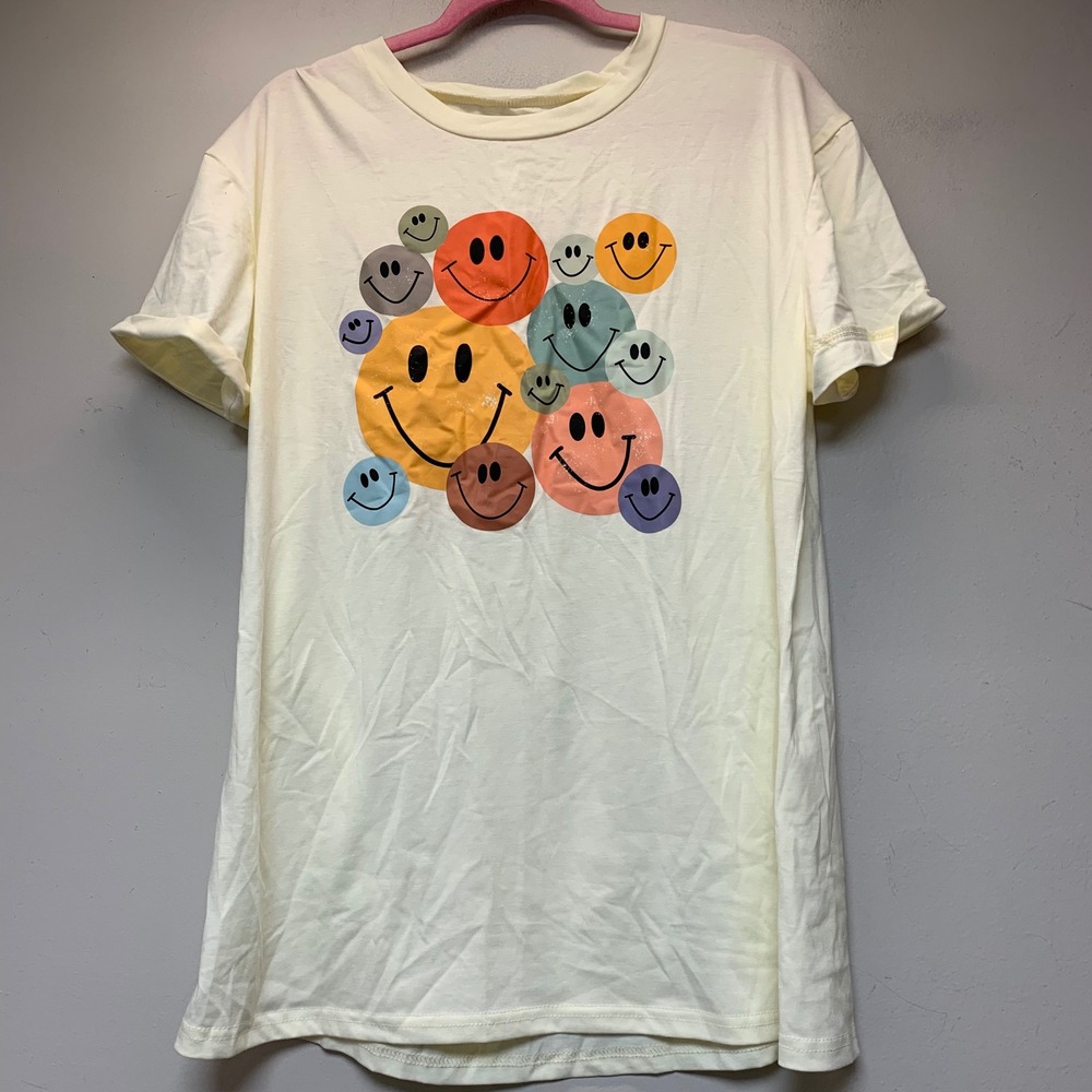 Graphic T-Shirt Womens XL Cream Multi Smiley Face Short Sleeve Excellent 15125